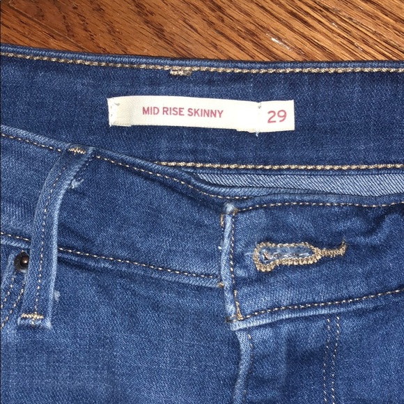 Levi Strauss Midrise Skinny Jeans - Picture 3 of 4